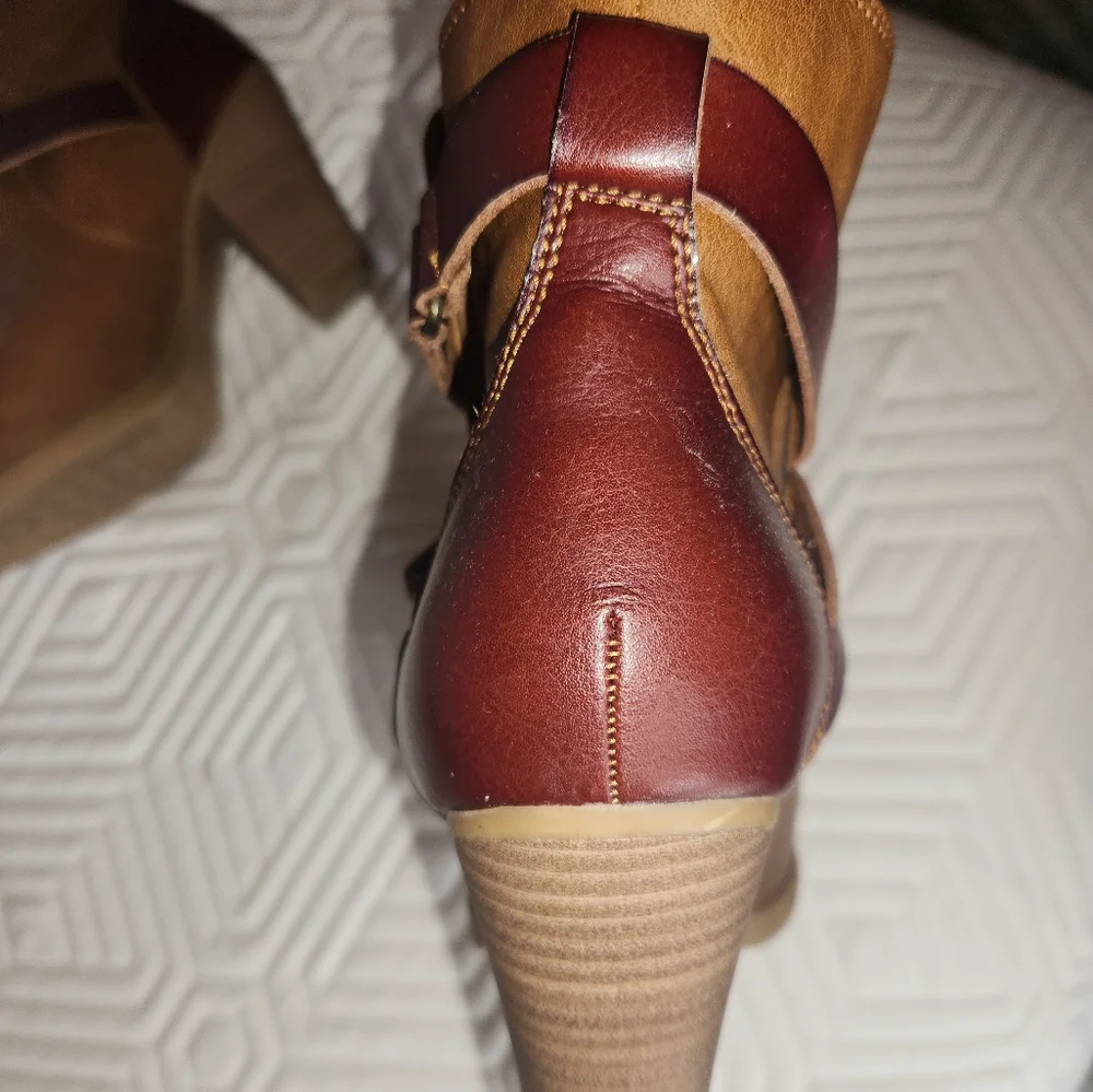 Booties - Picture 3 of 6
